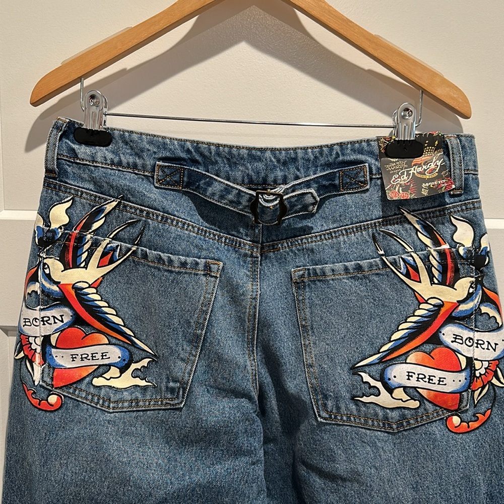 NWT Ed Hardy Loose Fit BORN FREE Blue Jeans with Five pockets.